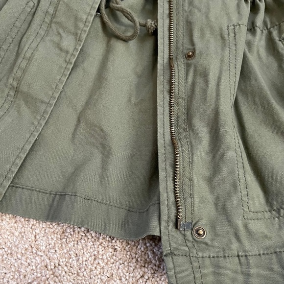 Lightweight Hunter Green Women’s Jacket - Picture 5 of 14